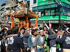 上石神井商店街振興組合『商業祭り』神輿巡業